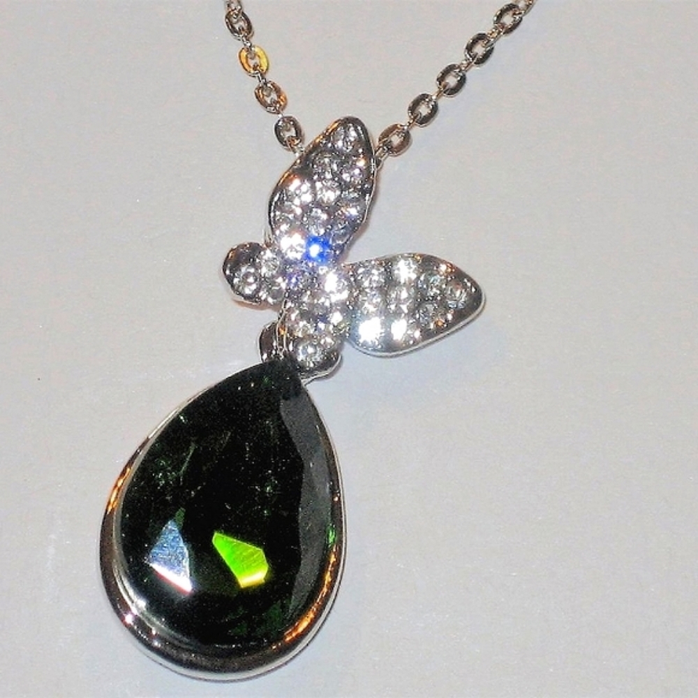 Emerald Green Pendant w/Butterfly
